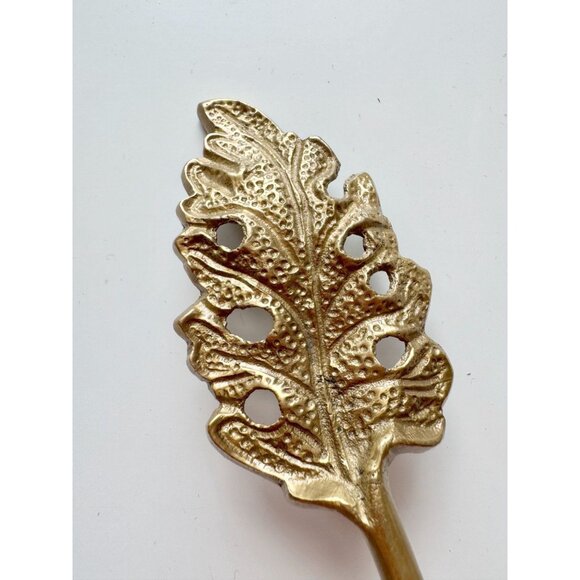 Vintage Solid Brass Oak Leaf Wall Hook Coat Hook - Picture 3 of 7